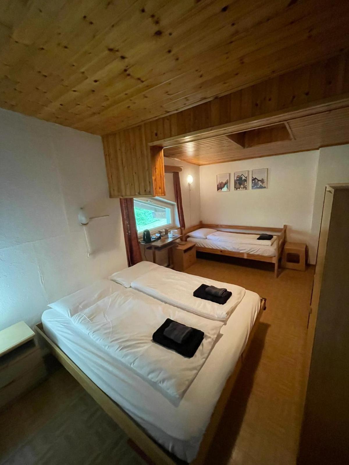 Picchio Rosso - Stanza Privata Con Bagno In Val Di Fassa Hotel Pera Exterior foto